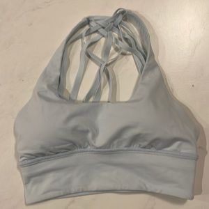 Used like new lululemon crop top size 4